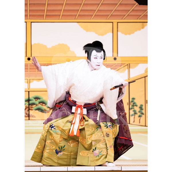 2025�N12�� ����u�g��猩�����s ����������̕���v�u���}�C�h�^�w�꞊�呠杁x�^405