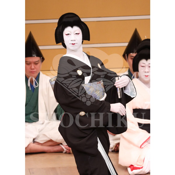 2025�N12�� ����u�g��猩�����s ����������̕���v�u���}�C�h�^�w�꞊�呠杁x�^520