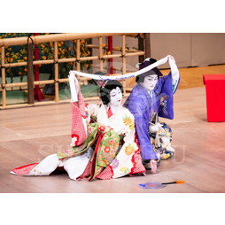 2025�N12�� ����u�g��猩�����s ����������̕���v�u���}�C�h�^�w�O�l�`�x�^527